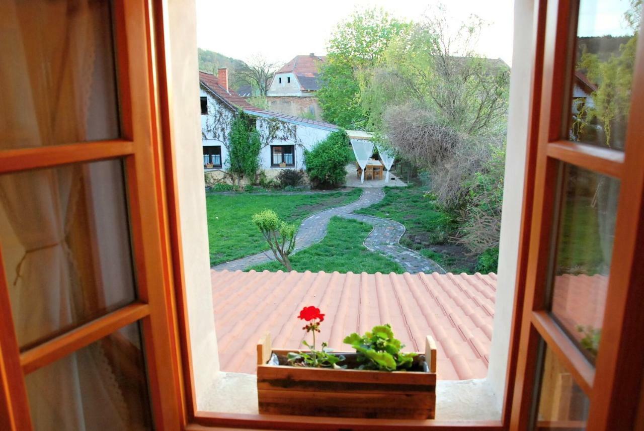 Pivovar Spitt Zahorany Guest House Litoměřice Exterior foto